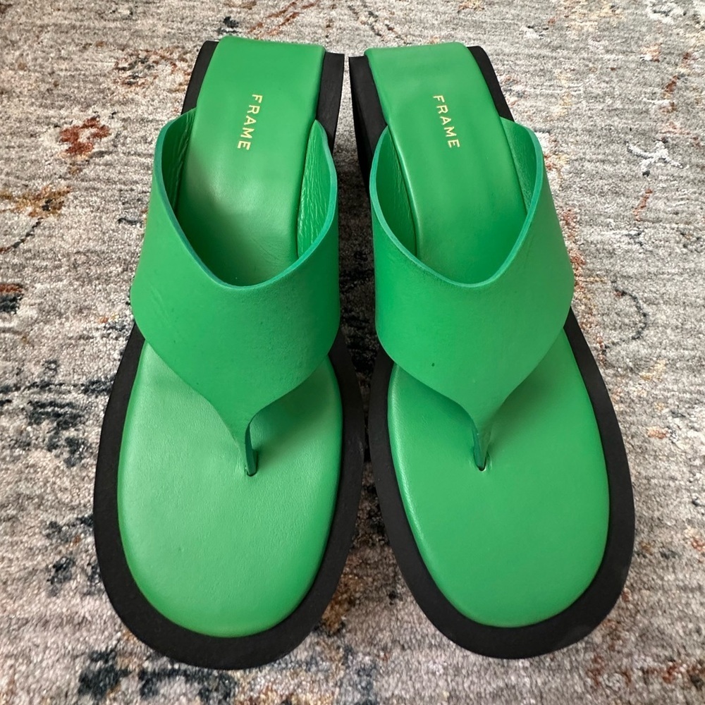 FRAME Le Ocean Platform Wedge Flip Flop Sandals Grass Green NWOT 7.5 - Picture 2 of 10